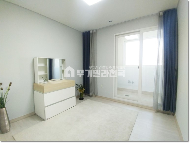 경기 고양시 덕양구 삼송동 ★ 3BAY구조 ★ 4방향 시스템에어컨 ★ 화이트톤 인테리어 ★ 구조좋은 3룸 ★ 분양 매물번호 12353 사진 6