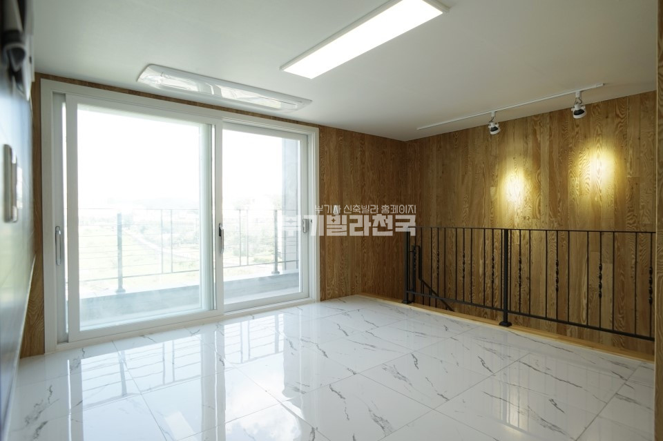 경기 성남분당구 판교동 ◈ 우수한 학군 ◈ 타운하우스 부럽지 않은 신축 쓰리룸~!!◈ 주거환경 쾌적◈ 분양 매물번호 14274 사진 5