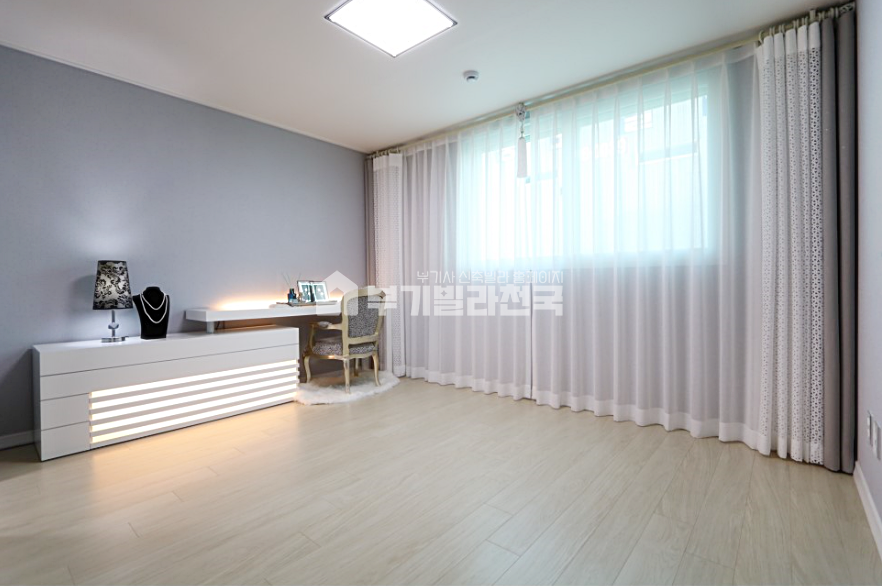 경기 성남수정구 사송동 안타까운 해약세대에요 ~ 그래서 가격도 다운!! 폴리싱타일 바닥마감등 감각적인 인테리어로 바로 계약되었던 그 집!! 분양 매물번호 14352 사진 3