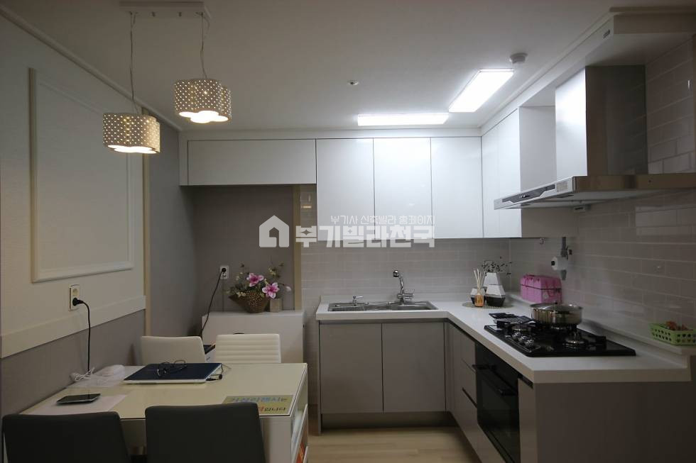 경기 성남분당구 이매동 ◈착한분양가◈ 이매동 소음전혀 없는 조용한 주택가의 신축 쓰리룸 ◈ 분양 매물번호 14449 사진 3