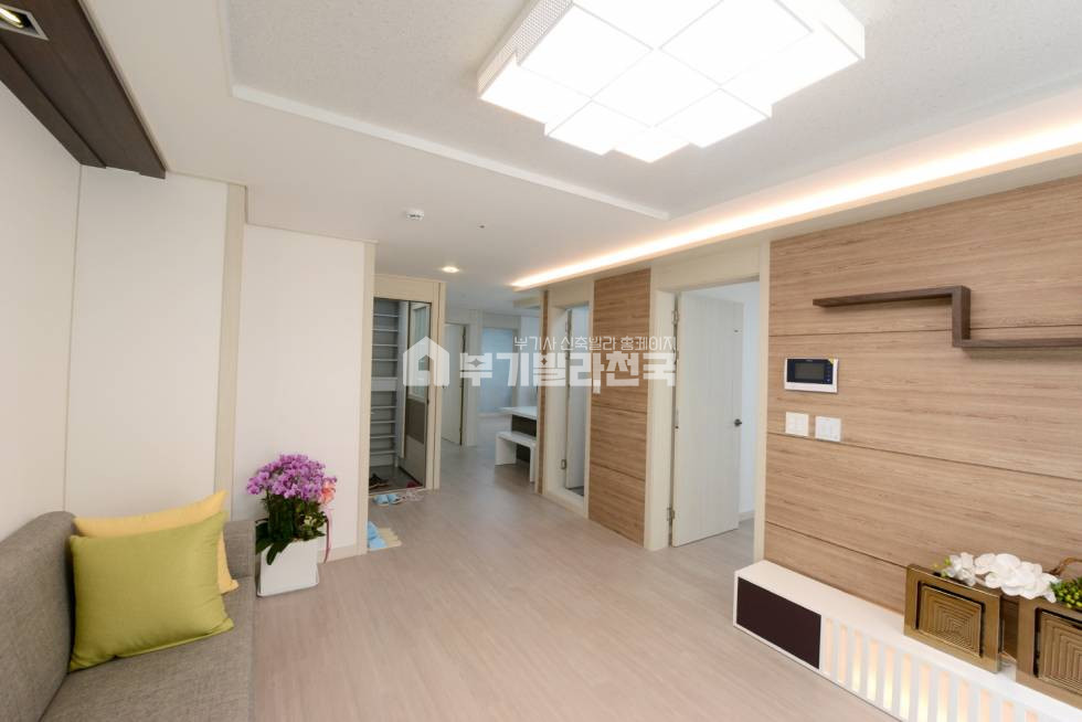 경기 성남분당구 서현동 ◈ 서현동 신축 ◈ 줄서서 기다려야 볼수 있는 매물 ◈ 햇살 가득한 쓰리룸이에요~!!◈ 분양 매물번호 14450 사진 3