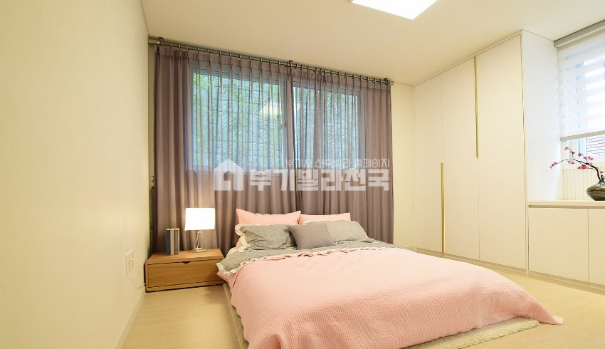 서울 마포구 성산동 거실 , 주방 , 방 모두 큼직큼직 분양 매물번호 14207 사진 7