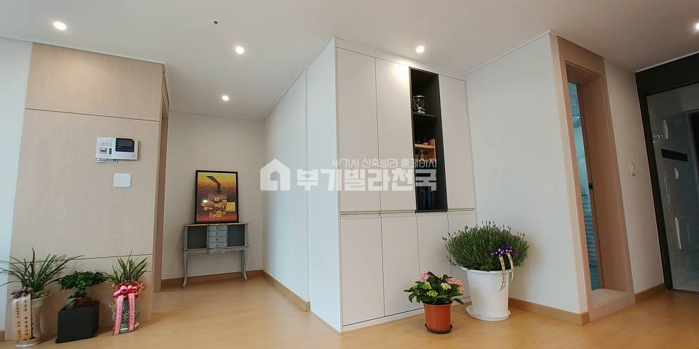 서울 중랑구 묵동 ​◈ 묵동 ◈ 산뜻하고 모던한 디자인의 정남향으로 따사로운 햇살이 가득한 신축 3룸 ​◈ 분양 매물번호 14864 사진 2
