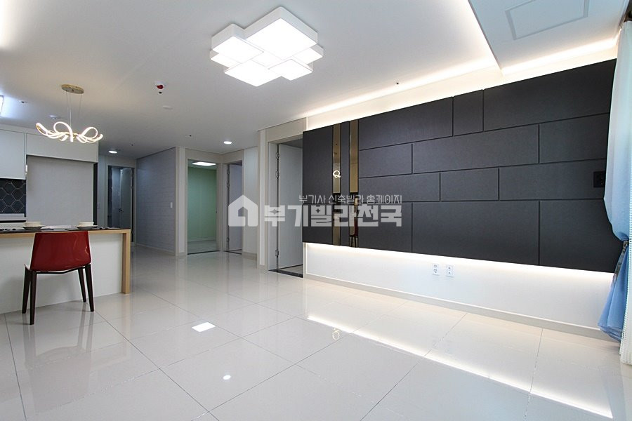 서울 중랑구 중화동 ◈ 중화동 3룸 ◈상봉역 도보10분 ◈ 흠 잡을곳 하나 없는 구조와 인테리어 ~!◈ 분양 매물번호 15253 사진 3