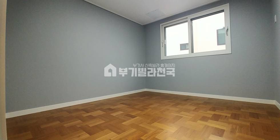 경기 용인수지구 고기동 ◈ 전원주택같은 느낌 물씬 풍기는 고기동 신축 3룸 ◈ 테라스에서 바베큐 파티 어떠세요??◈ 분양 매물번호 15350 사진 4