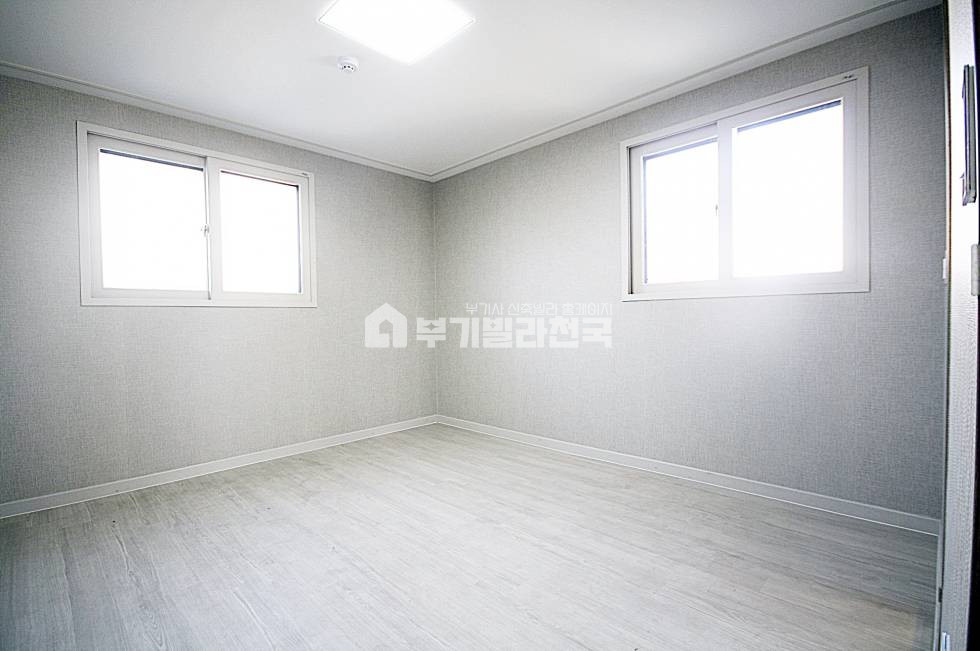 경기 성남수정구 상적동 ◈ 모노톤 인테리어로 질림없는 상적동 신축 3룸 ◈ 주변시세대비 엄청 저렴하게 나온 급매물 입니다.◈ 분양 매물번호 15327 사진 4