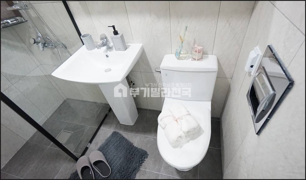 경기 성남수정구 상적동 ◈ 모노톤 인테리어로 질림없는 상적동 신축 3룸 ◈ 주변시세대비 엄청 저렴하게 나온 급매물 입니다.◈ 분양 매물번호 15327 사진 6