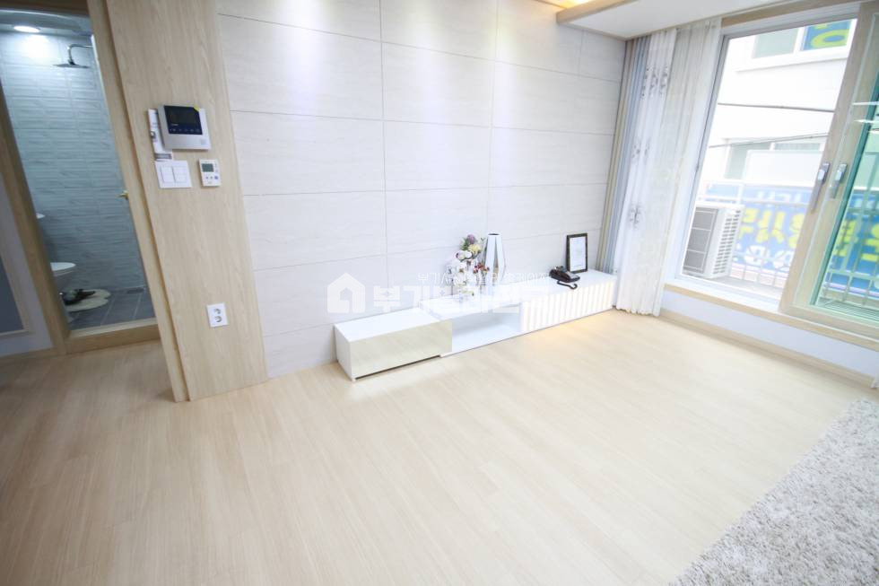 경기 용인수지구 신봉동 ◈ 신봉동 깔끔한 신축 3룸 하나 보시고 가세요^^ ◈ 클릭 한번에 내집 마련이 현실로~!◈ 분양 매물번호 15383 사진 2