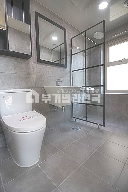 경기 안양동안구 관양동 관양동 최고의 조망과 채광!! 인덕원역 도보 이동, 한샘,LG창호,아메리칸스텐다드!! 다들 아는 그 브랜드!!정품자재사용으로 AS까지 완벽!! 분양 매물번호 15432 사진 7