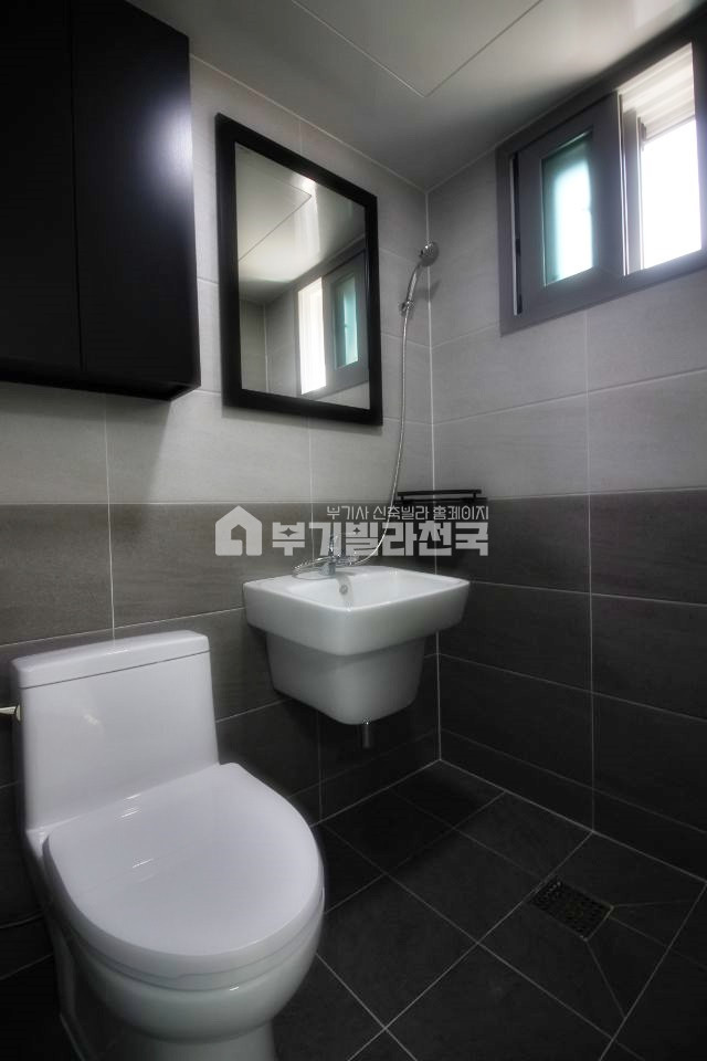 서울 관악구 낙성대동 동작구에 이런 집은 어디에도 없었다!! 지금 바로 연락주세요~!! 깔끔한 구조의 3룸!! 많은 가족도 문제없어요~ 분양 매물번호 15434 사진 7