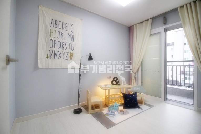 서울 구로구 신도림동 ♬♬☆『신도림』☆ 최강 인테리어! 최강 인프라! 최강 역세권! ♬♬ 여기 안사면 아디 사실래요?? 깔끔한 화이트톤으로 마무리지은 최강 신혼집!! 분양 매물번호 15436 사진 6